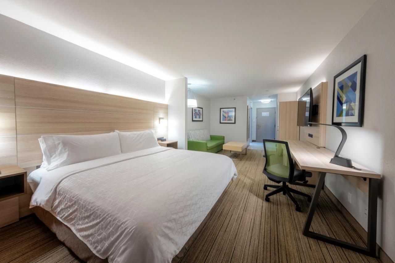 Holiday Inn Express Hotel & Suites Petersburg/Dinwiddie By Ihg מראה חיצוני תמונה