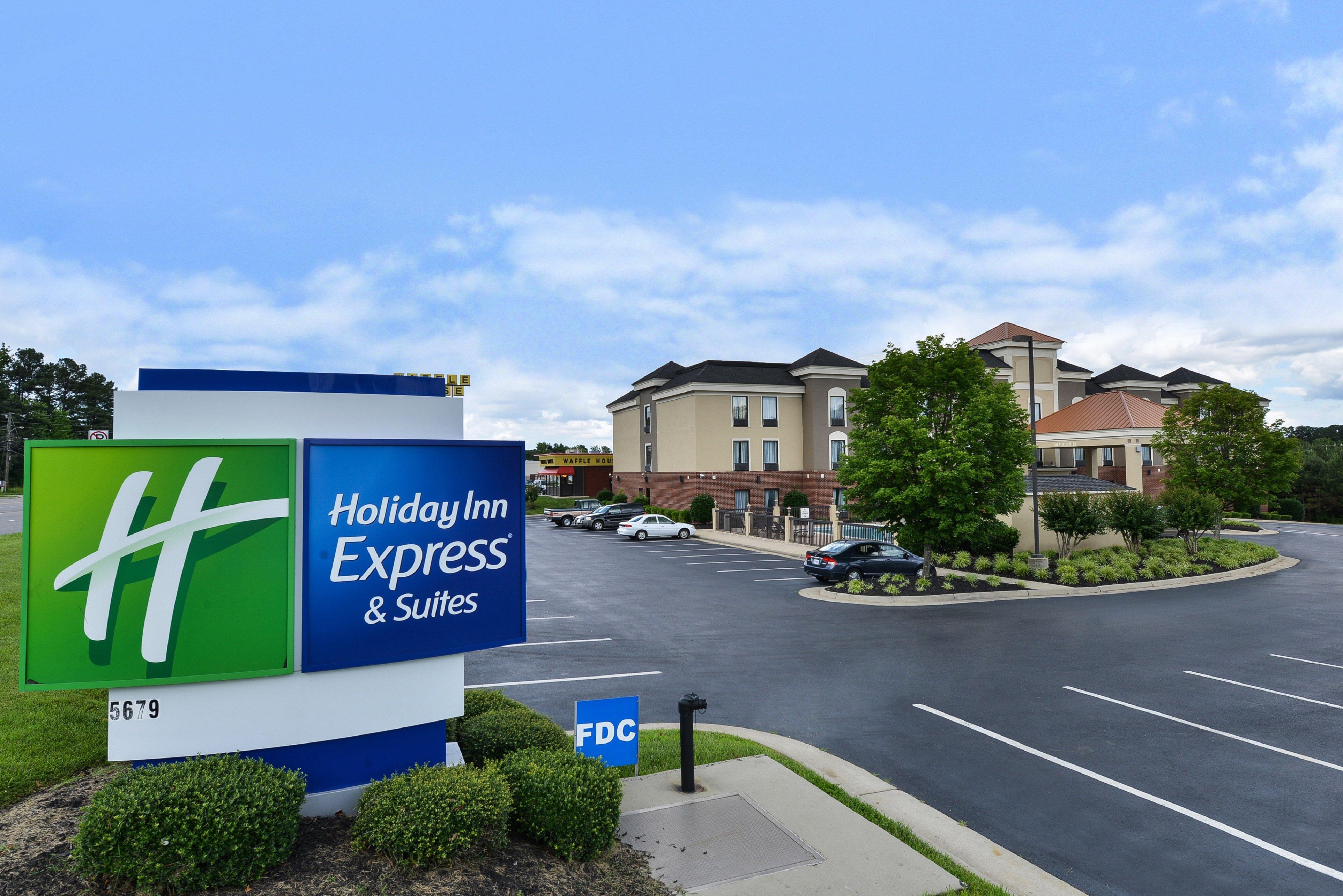 Holiday Inn Express Hotel & Suites Petersburg/Dinwiddie By Ihg מראה חיצוני תמונה