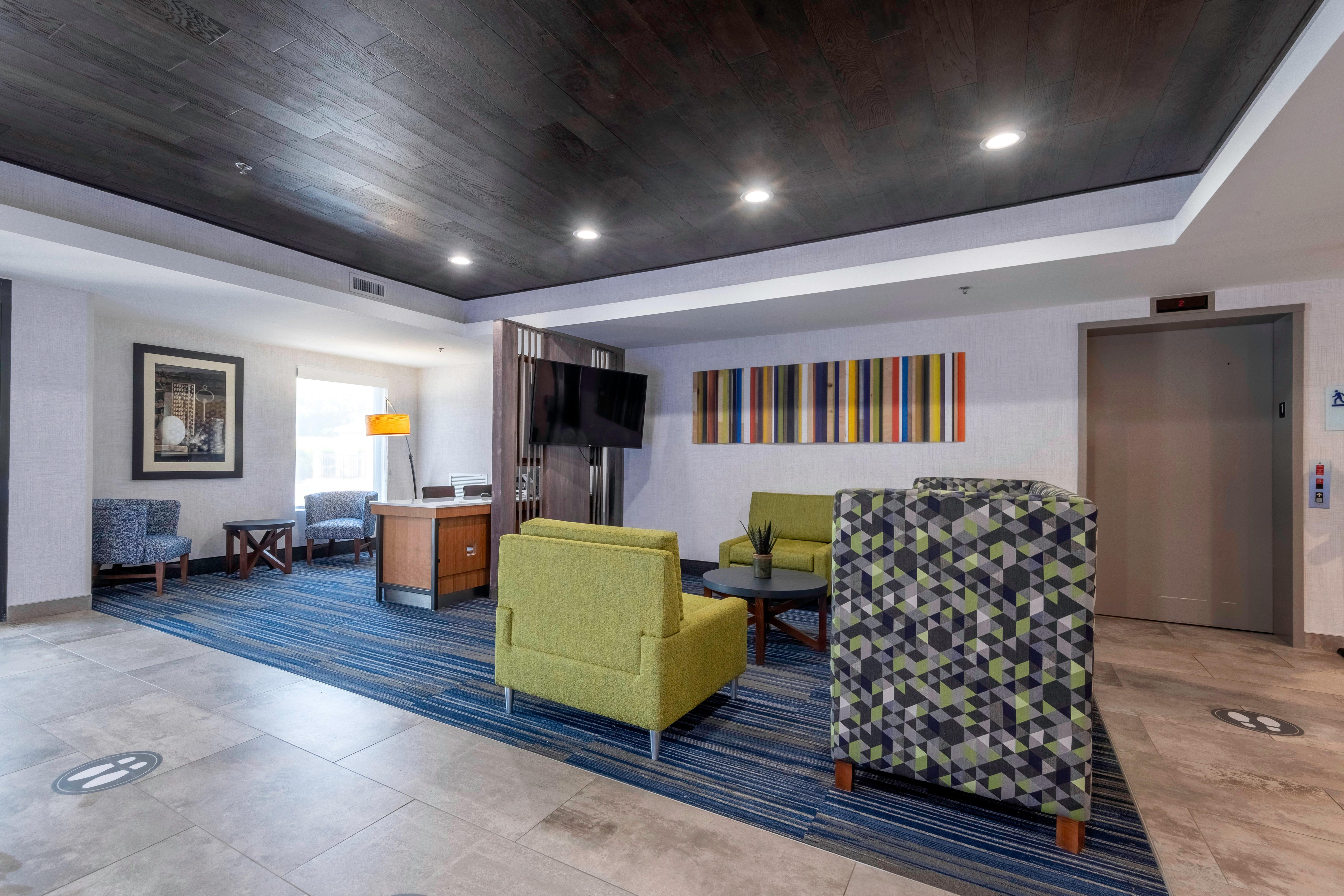 Holiday Inn Express Hotel & Suites Petersburg/Dinwiddie By Ihg מראה חיצוני תמונה