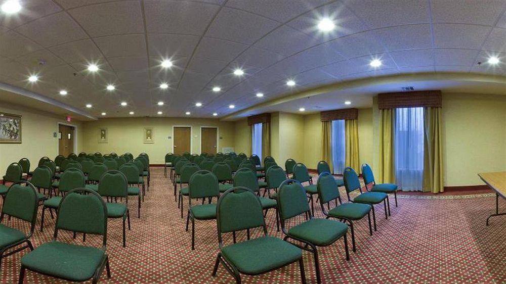 Holiday Inn Express Hotel & Suites Petersburg/Dinwiddie By Ihg מראה חיצוני תמונה